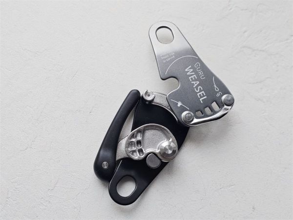  Страховочно-спусковое устройство GURU WEASEL в Красноярске  