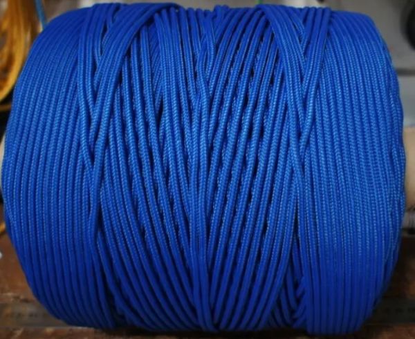  Шнур ПА плетеный 16-ти пр.с ПА серд.d 4 мм синий в Красноярске  